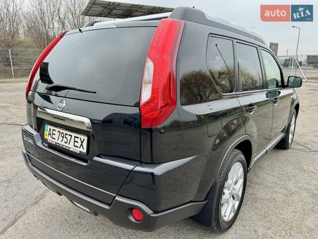 Черный Ниссан ИксТрейл, объемом двигателя 2 л и пробегом 11 тыс. км за 18500 $, фото 19 на Automoto.ua