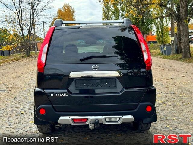 Черный Ниссан ИксТрейл, объемом двигателя 2.5 л и пробегом 159 тыс. км за 11780 $, фото 8 на Automoto.ua