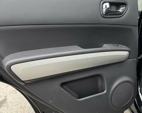 Черный Ниссан ИксТрейл, объемом двигателя 2 л и пробегом 11 тыс. км за 18500 $, фото 37 на Automoto.ua