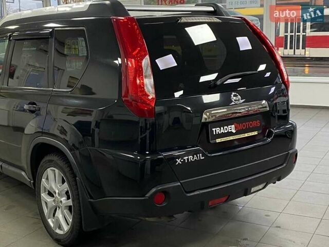 Чорний Ніссан ІксТрейл, об'ємом двигуна 2 л та пробігом 54 тис. км за 15490 $, фото 11 на Automoto.ua