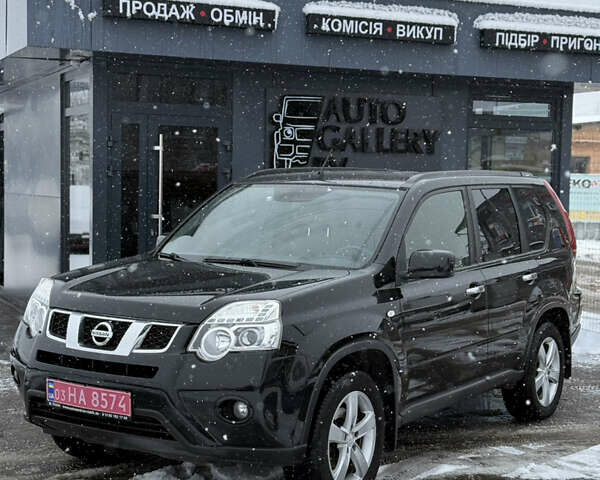 Черный Ниссан ИксТрейл, объемом двигателя 2 л и пробегом 258 тыс. км за 11999 $, фото 2 на Automoto.ua
