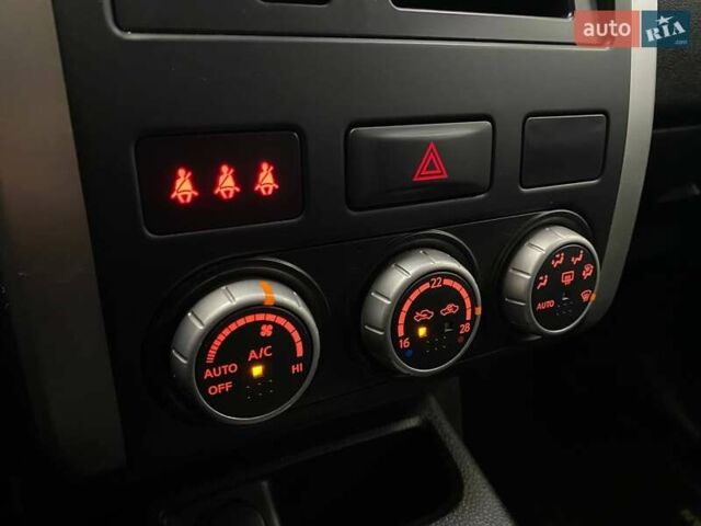 Чорний Ніссан ІксТрейл, об'ємом двигуна 2 л та пробігом 54 тис. км за 15490 $, фото 37 на Automoto.ua