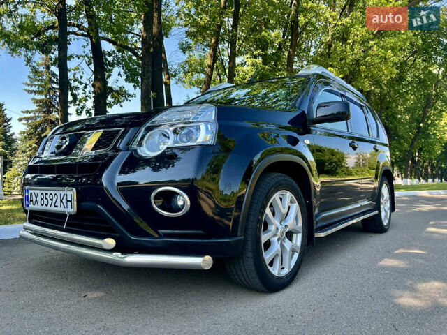 Черный Ниссан ИксТрейл, объемом двигателя 2 л и пробегом 125 тыс. км за 12300 $, фото 25 на Automoto.ua