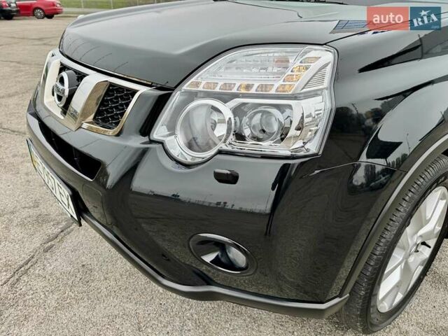 Черный Ниссан ИксТрейл, объемом двигателя 2 л и пробегом 11 тыс. км за 18500 $, фото 22 на Automoto.ua