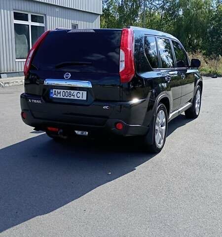 Чорний Ніссан ІксТрейл, об'ємом двигуна 2 л та пробігом 344 тис. км за 12500 $, фото 5 на Automoto.ua