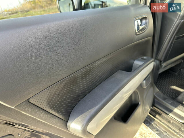 Чорний Ніссан ІксТрейл, об'ємом двигуна 2 л та пробігом 125 тис. км за 12999 $, фото 18 на Automoto.ua