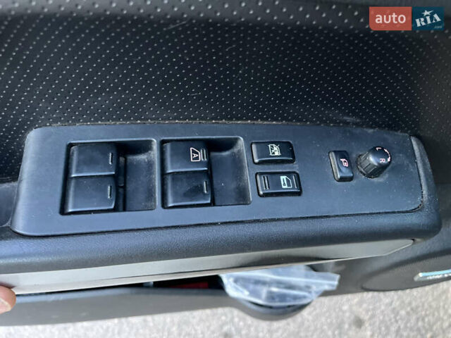 Ниссан ИксТрейл 2013 в Львове на Automoto.ua Черный Ниссан ИксТрейл, объемом двигателя 2 л и пробегом 359 тыс. км за 12300 $, фото 12 на Automoto.ua