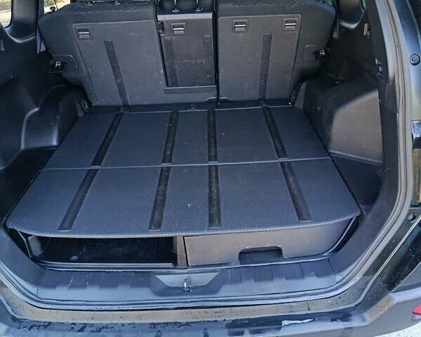 Черный Ниссан ИксТрейл, объемом двигателя 2 л и пробегом 132 тыс. км за 12800 $, фото 21 на Automoto.ua