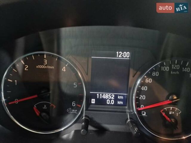 Черный Ниссан ИксТрейл, объемом двигателя 2 л и пробегом 114 тыс. км за 14000 $, фото 19 на Automoto.ua