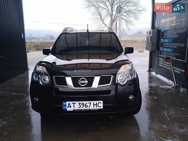 Черный Ниссан ИксТрейл, объемом двигателя 2 л и пробегом 230 тыс. км за 10400 $, фото 4 на Automoto.ua