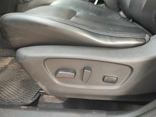 Черный Ниссан ИксТрейл, объемом двигателя 1.6 л и пробегом 223 тыс. км за 15000 $, фото 20 на Automoto.ua