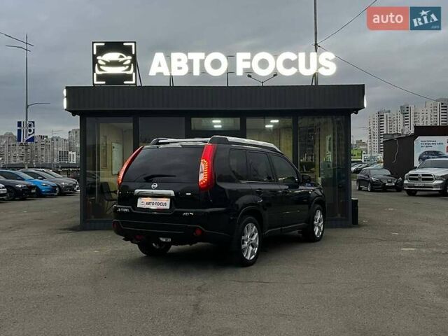 Черный Ниссан ИксТрейл, объемом двигателя 2 л и пробегом 250 тыс. км за 12990 $, фото 7 на Automoto.ua