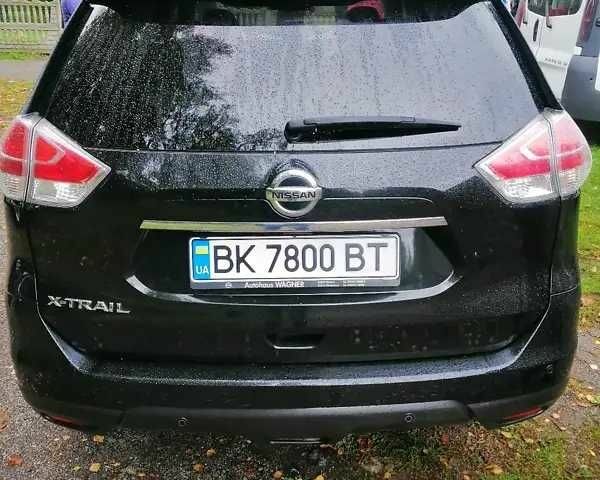 Черный Ниссан ИксТрейл, объемом двигателя 1.6 л и пробегом 220 тыс. км за 16500 $, фото 1 на Automoto.ua
