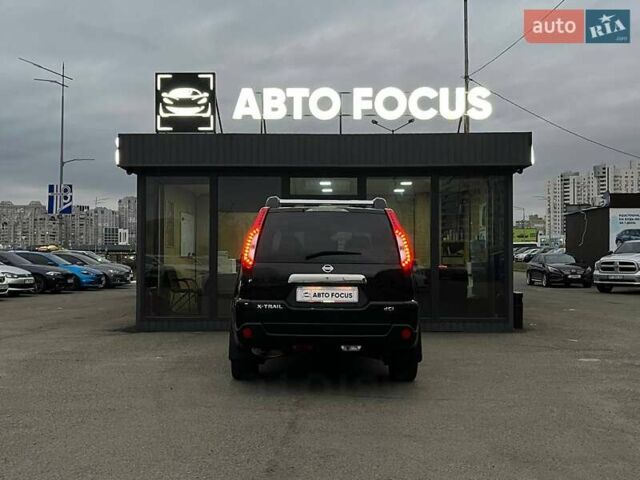 Черный Ниссан ИксТрейл, объемом двигателя 2 л и пробегом 250 тыс. км за 12990 $, фото 6 на Automoto.ua