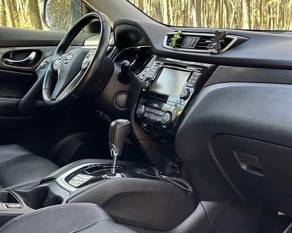 Черный Ниссан ИксТрейл, объемом двигателя 1.6 л и пробегом 223 тыс. км за 14199 $, фото 9 на Automoto.ua