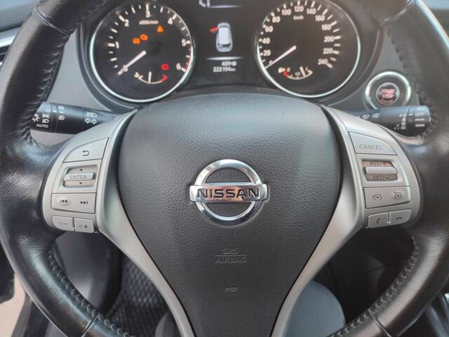 Черный Ниссан ИксТрейл, объемом двигателя 1.6 л и пробегом 223 тыс. км за 15000 $, фото 9 на Automoto.ua