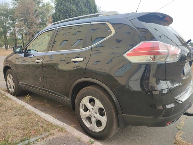 Черный Ниссан ИксТрейл, объемом двигателя 1.6 л и пробегом 223 тыс. км за 15000 $, фото 2 на Automoto.ua