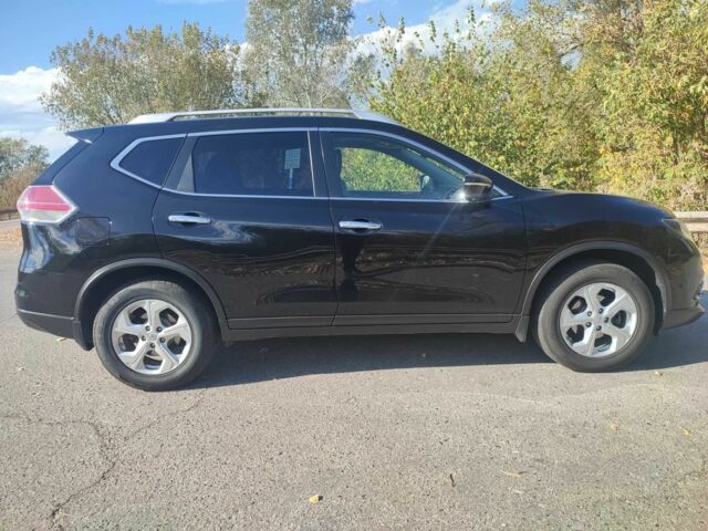 Черный Ниссан ИксТрейл, объемом двигателя 1.6 л и пробегом 223 тыс. км за 15000 $, фото 1 на Automoto.ua