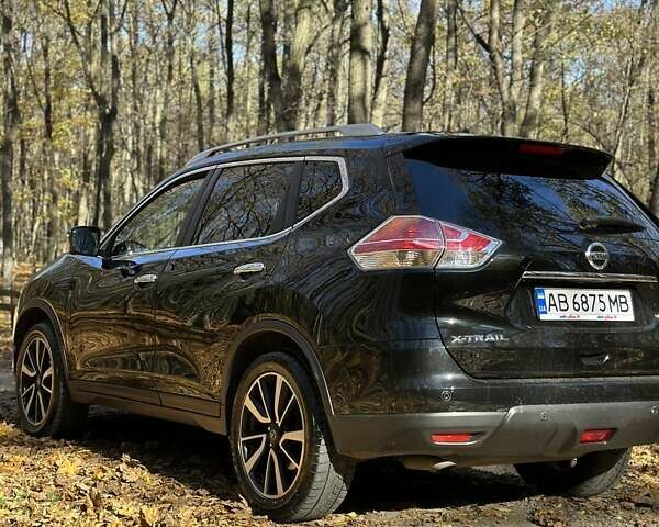 Черный Ниссан ИксТрейл, объемом двигателя 1.6 л и пробегом 223 тыс. км за 14199 $, фото 2 на Automoto.ua