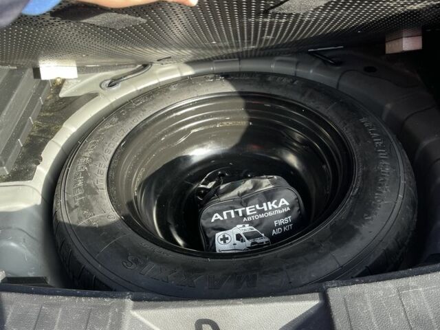 Черный Ниссан ИксТрейл, объемом двигателя 1.6 л и пробегом 186 тыс. км за 14750 $, фото 4 на Automoto.ua