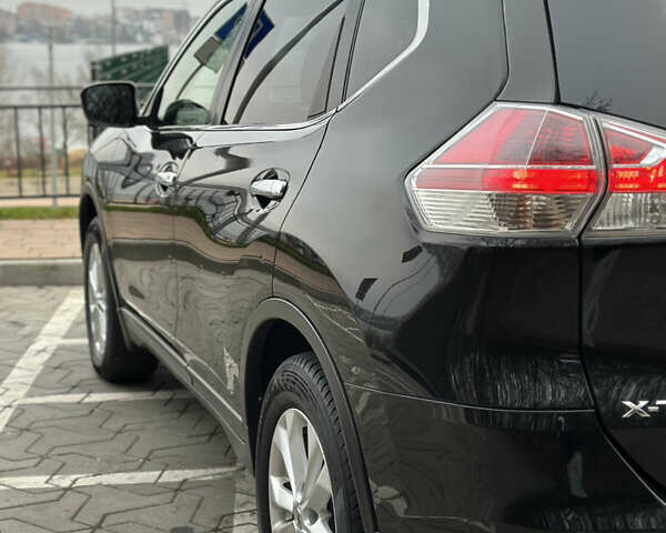 Черный Ниссан ИксТрейл, объемом двигателя 1.6 л и пробегом 200 тыс. км за 16300 $, фото 65 на Automoto.ua