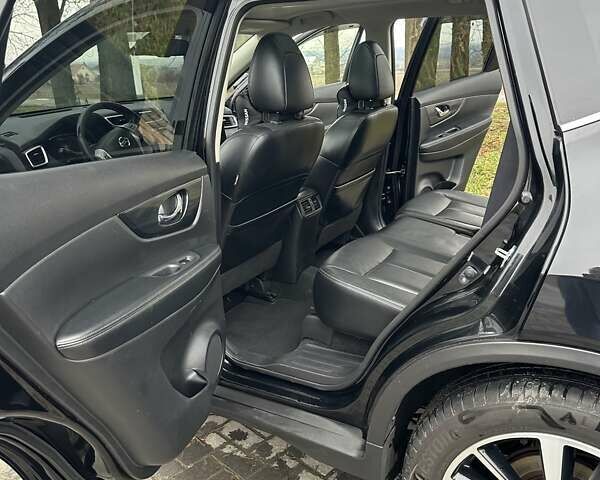 Черный Ниссан ИксТрейл, объемом двигателя 1.6 л и пробегом 230 тыс. км за 14200 $, фото 10 на Automoto.ua