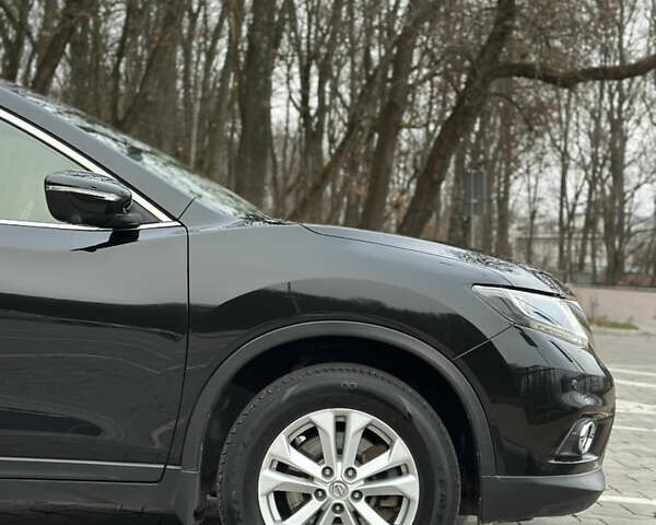 Черный Ниссан ИксТрейл, объемом двигателя 1.6 л и пробегом 200 тыс. км за 16300 $, фото 64 на Automoto.ua