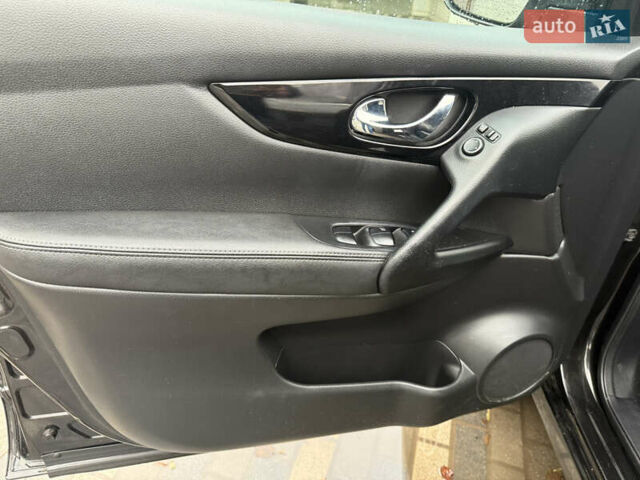 Черный Ниссан ИксТрейл, объемом двигателя 1.6 л и пробегом 130 тыс. км за 15300 $, фото 15 на Automoto.ua