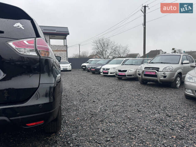 Черный Ниссан ИксТрейл, объемом двигателя 1.6 л и пробегом 230 тыс. км за 14990 $, фото 29 на Automoto.ua