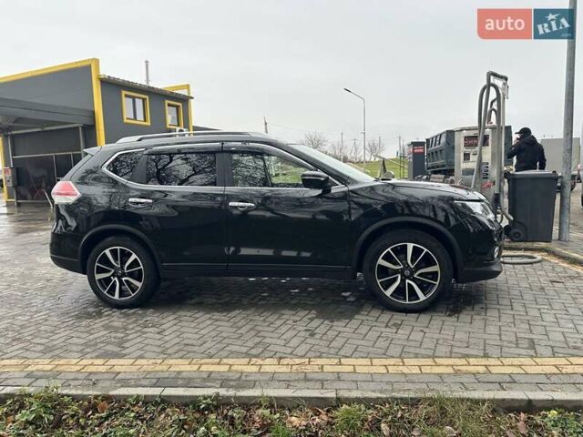 Черный Ниссан ИксТрейл, объемом двигателя 1.6 л и пробегом 230 тыс. км за 14200 $, фото 3 на Automoto.ua