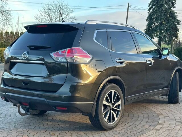 Черный Ниссан ИксТрейл, объемом двигателя 1.6 л и пробегом 78 тыс. км за 10900 $, фото 4 на Automoto.ua