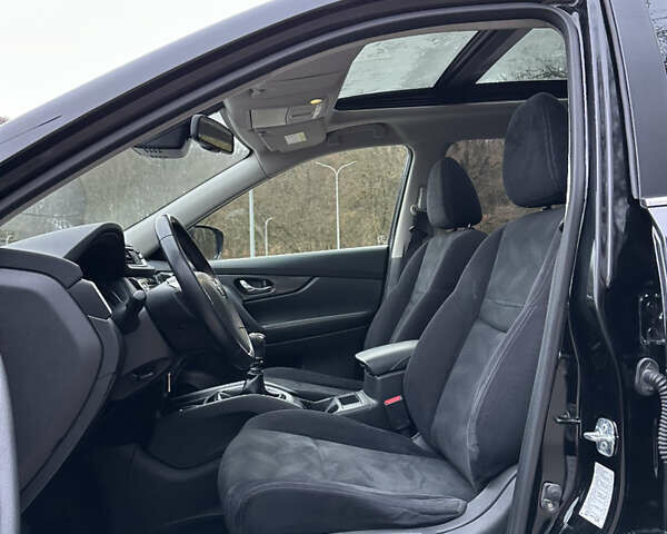 Черный Ниссан ИксТрейл, объемом двигателя 1.6 л и пробегом 200 тыс. км за 16300 $, фото 100 на Automoto.ua