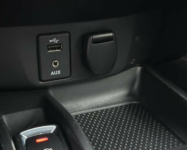 Черный Ниссан ИксТрейл, объемом двигателя 1.6 л и пробегом 200 тыс. км за 16300 $, фото 119 на Automoto.ua