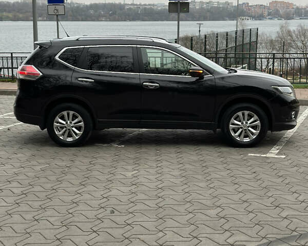 Черный Ниссан ИксТрейл, объемом двигателя 1.6 л и пробегом 200 тыс. км за 16300 $, фото 40 на Automoto.ua