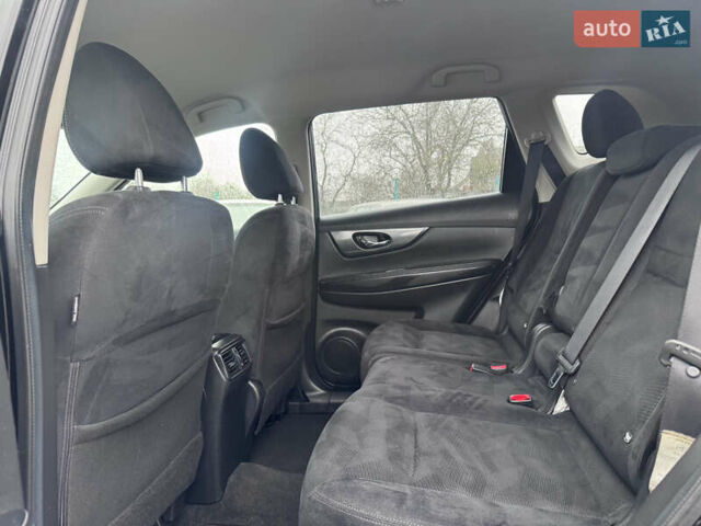 Черный Ниссан ИксТрейл, объемом двигателя 1.6 л и пробегом 230 тыс. км за 14990 $, фото 40 на Automoto.ua