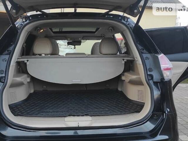 Черный Ниссан ИксТрейл, объемом двигателя 1.6 л и пробегом 230 тыс. км за 16000 $, фото 1 на Automoto.ua