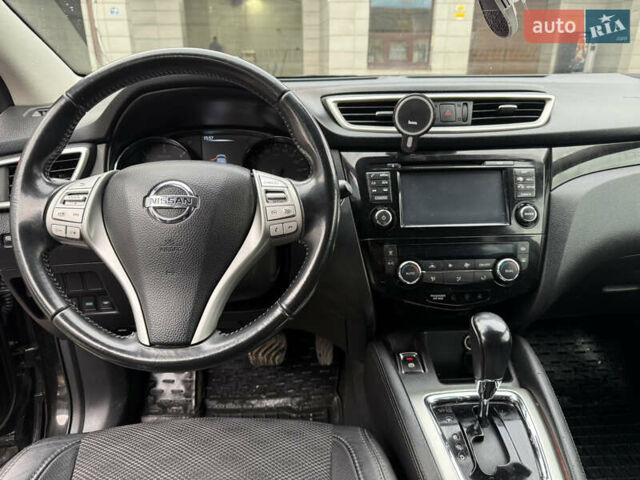 Черный Ниссан ИксТрейл, объемом двигателя 1.6 л и пробегом 130 тыс. км за 15300 $, фото 11 на Automoto.ua