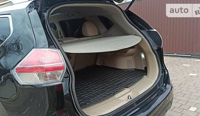 Черный Ниссан ИксТрейл, объемом двигателя 1.6 л и пробегом 230 тыс. км за 16000 $, фото 17 на Automoto.ua