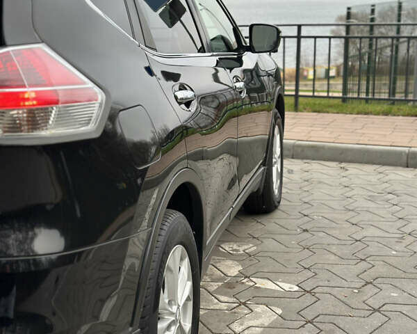 Черный Ниссан ИксТрейл, объемом двигателя 1.6 л и пробегом 200 тыс. км за 16300 $, фото 66 на Automoto.ua