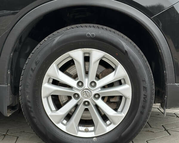 Черный Ниссан ИксТрейл, объемом двигателя 1.6 л и пробегом 200 тыс. км за 16300 $, фото 70 на Automoto.ua