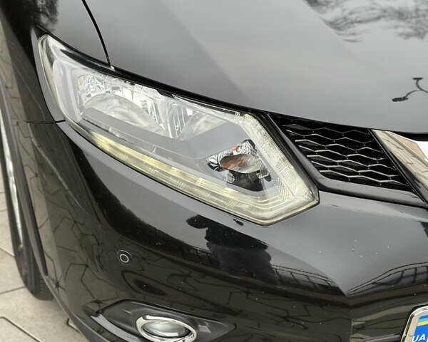 Черный Ниссан ИксТрейл, объемом двигателя 1.6 л и пробегом 200 тыс. км за 16300 $, фото 73 на Automoto.ua