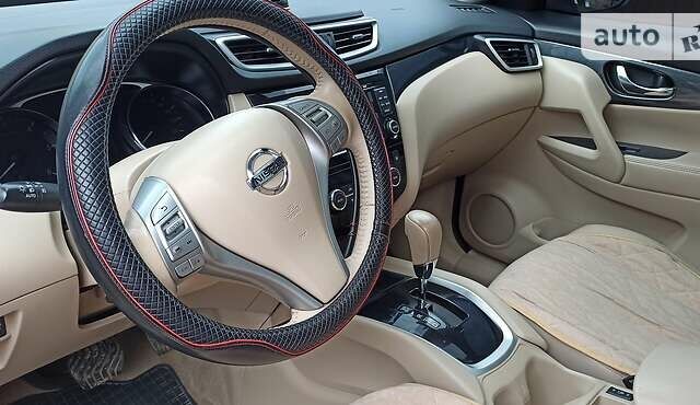 Черный Ниссан ИксТрейл, объемом двигателя 1.6 л и пробегом 230 тыс. км за 16000 $, фото 5 на Automoto.ua