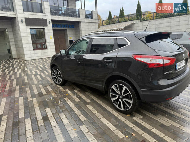 Черный Ниссан ИксТрейл, объемом двигателя 1.6 л и пробегом 130 тыс. км за 15300 $, фото 5 на Automoto.ua
