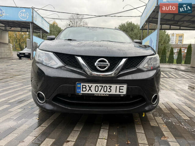 Черный Ниссан ИксТрейл, объемом двигателя 1.6 л и пробегом 130 тыс. км за 15300 $, фото 2 на Automoto.ua
