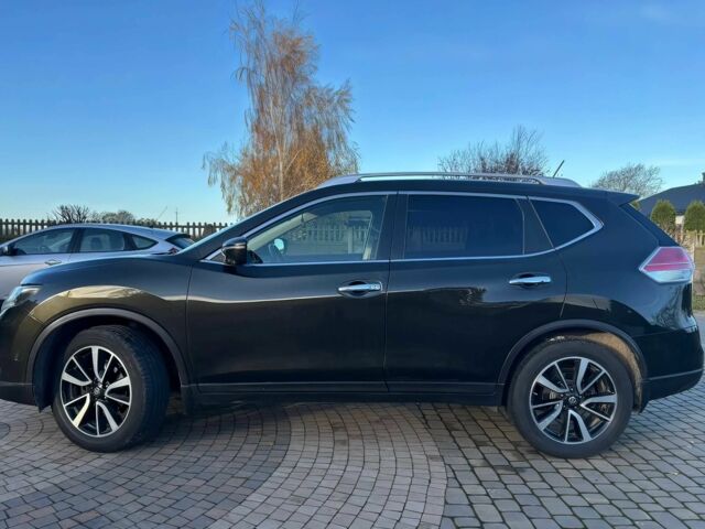 Черный Ниссан ИксТрейл, объемом двигателя 1.6 л и пробегом 78 тыс. км за 10900 $, фото 3 на Automoto.ua