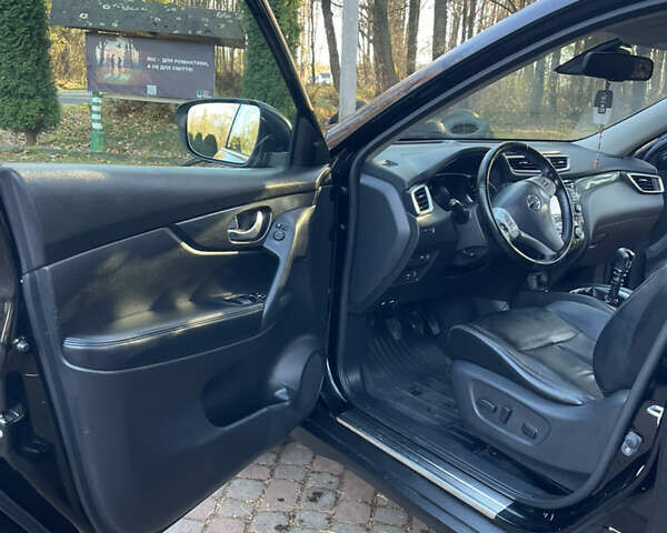 Черный Ниссан ИксТрейл, объемом двигателя 1.6 л и пробегом 180 тыс. км за 15900 $, фото 26 на Automoto.ua