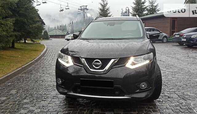 Черный Ниссан ИксТрейл, объемом двигателя 1.6 л и пробегом 230 тыс. км за 16000 $, фото 33 на Automoto.ua