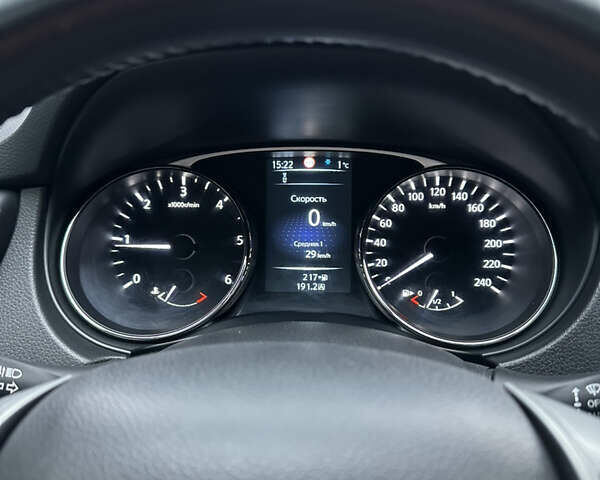 Черный Ниссан ИксТрейл, объемом двигателя 1.6 л и пробегом 200 тыс. км за 16300 $, фото 123 на Automoto.ua