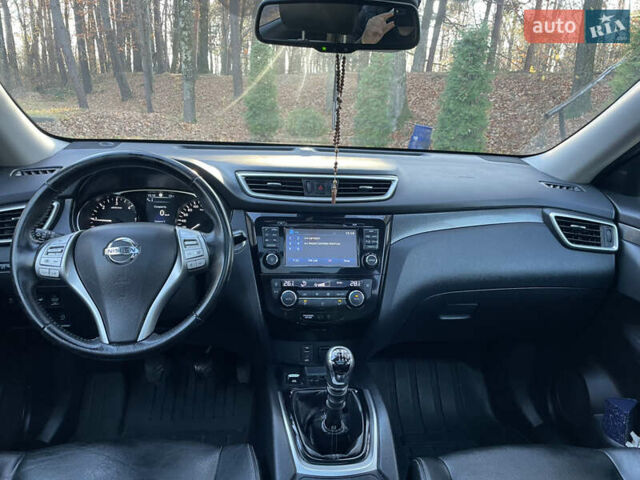 Черный Ниссан ИксТрейл, объемом двигателя 1.6 л и пробегом 180 тыс. км за 15900 $, фото 30 на Automoto.ua