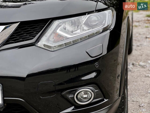 Черный Ниссан ИксТрейл, объемом двигателя 1.6 л и пробегом 160 тыс. км за 17600 $, фото 26 на Automoto.ua